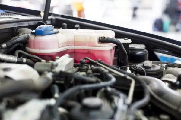 Radiator Mobil Bocor? Cari Tahu Penyebab Utamanya Sekarang!