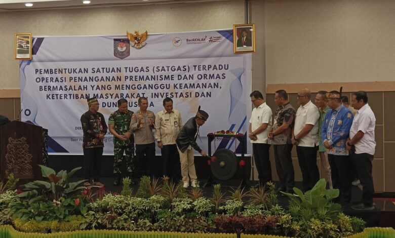 Atribut Ormas Dilarang Mirip TNI/Polri: Penertiban Mendagri