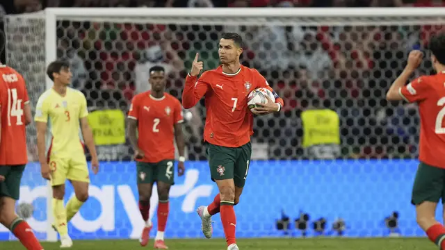 Cristiano Ronaldo: Dua Kali Sengsara, Dua Kali Nikmat?