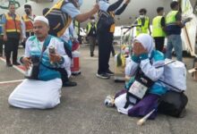 Jemaah Haji Purbalingga Pulang Tanah Air: Haru Biru Sujud Syukur
