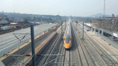 Kereta Cepat Jakarta-Bandung: Agustus Batal? Ini Fakta Terbarunya