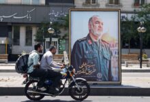 Krisis Iran: Pengungsian Massal & Penimbunan Makanan Memanas