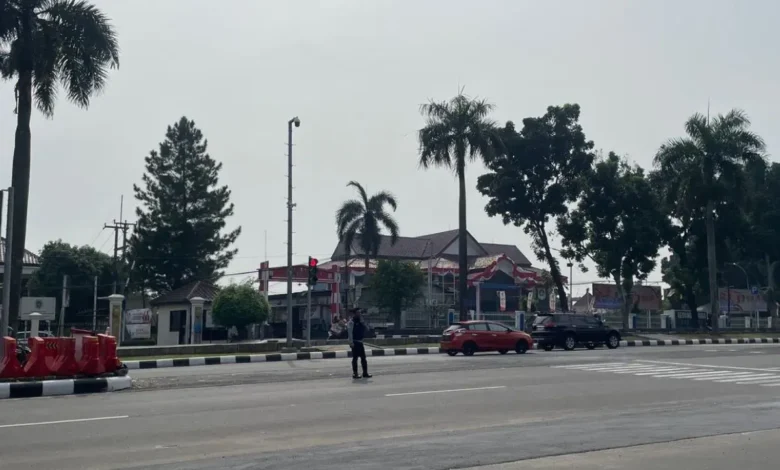 Lampu Lalu Lintas Pakansari Bogor: Uji Coba Atasi Kemacetan?