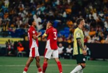 Lecce Incar Jay Idzes: Transfer Sensasional di Tepi Tebing?