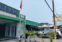 Pasien Kritis Diangkut Pikap, Ambulans RSAM Sitanggal Mana?