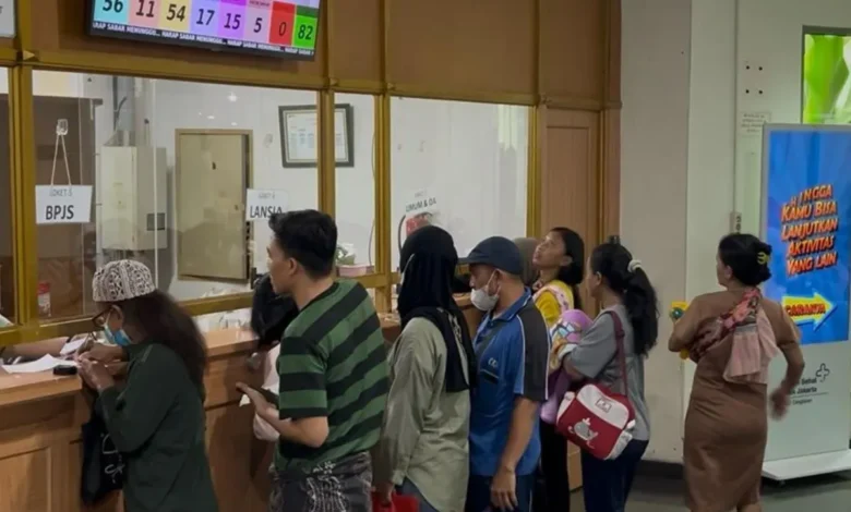 Pengambilan Obat RSUD Cengkareng Lama? Kisah Pasien yang Bikin Geram!