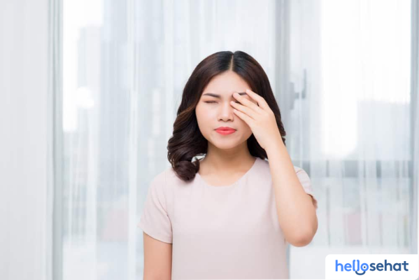 Penglihatan Mendadak Gelap? 5 Penyebab & Solusinya Segera
