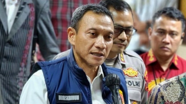 Politisi Hanura Ditahan: Skandal Karaoke Plus Prostitusi Terbongkar