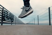 Raih Finish Line: 5 Sepatu Lari Lokal Terbaik & Harga Terjangkau