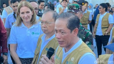 Raja Ampat: Menteri LH Hentikan Izin 4 Tambang?