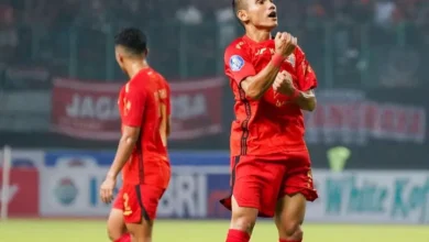 Riko Simanjuntak: Sayap Kilat Persija, Aksi Mengejutkan!