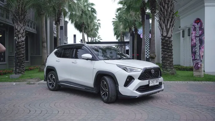 Toyota Yaris Cross Hybrid: Review Fitur & Konsumsi BBM, Mengejutkan!