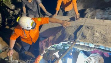 Tragis! Truk Tronton Bawa Semen Terjun, Sopir Tewas Terjepit