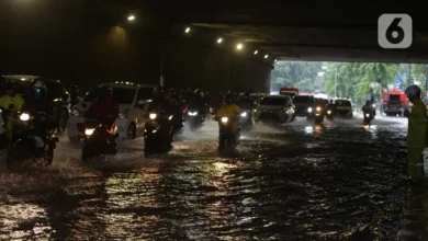 Banjir Jakarta Malam Ini: 53 RT & 4 Jalan Terendam Parah