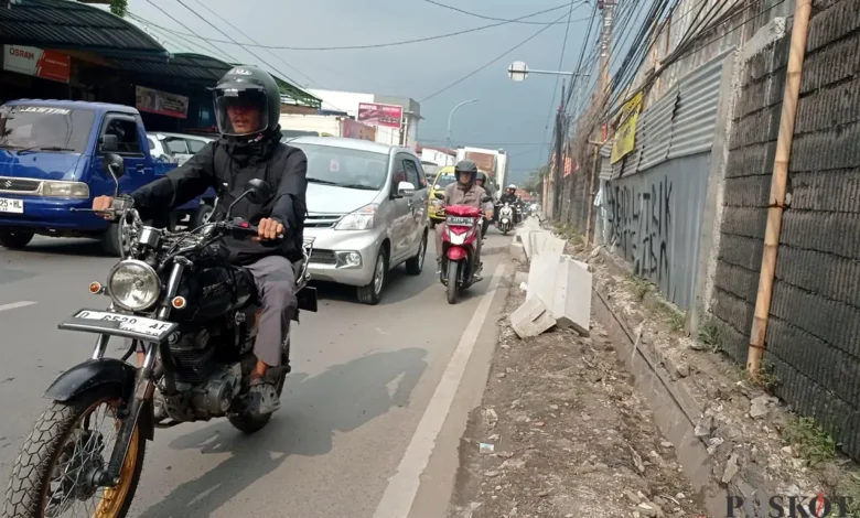 Banjir Lembang KBB: Trotoar Baru Sebabkan Drainase Mampet?