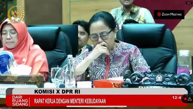 DPR Menangis Dengar Penjelasan Menbud Fadli Zon: Kisah Haru Apa?