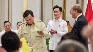 Gibran, Prabowo, dan Loyalitas Wapres: Analisis Politik Mendalam