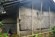 Nenek Pandeglang Rawat Anak Disabilitas, Rumah Nyaris Roboh