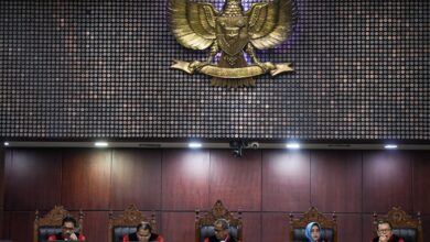 Pemilu Serentak vs. Terpisah: Analisis Konstitusional Mendalam