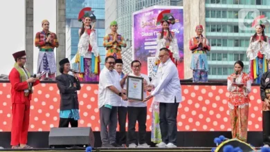 Pencak Silat & Tari Spektakuler Jakarta: Rekor MURI Terbaru!