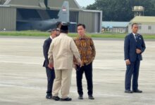 Rahasia Prabowo-Dasco: Pertemuan Tertutup Sebelum Kepergian Panjang