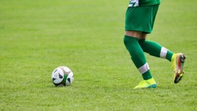 Sepatu Bola Lokal Terbaik Kaki Lebar? Mulai Rp300 Ribu!