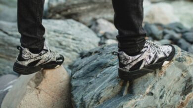 Sepatu Gunung Lokal Terbaik 2025: 5 Rekomendasi Anti Boncos!