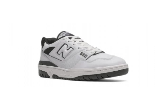 Sepatu Mirip New Balance 550? Cuma Rp100 Ribuan!